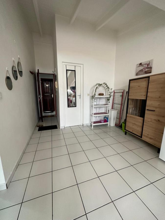 Appartements: plage&commerces à 200m Sainte-Anne  Extérieur photo